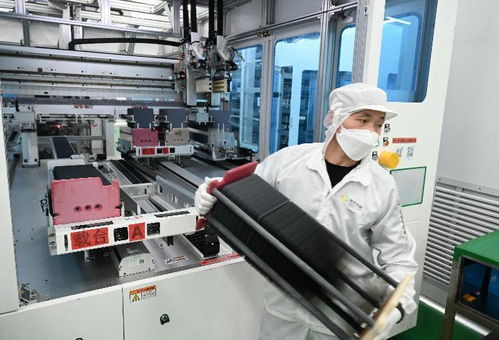 強(qiáng)信心 開(kāi)新局——閩南企業(yè)生產(chǎn)一線見(jiàn)聞 新興能源技術(shù)研發(fā)迸發(fā)新活力